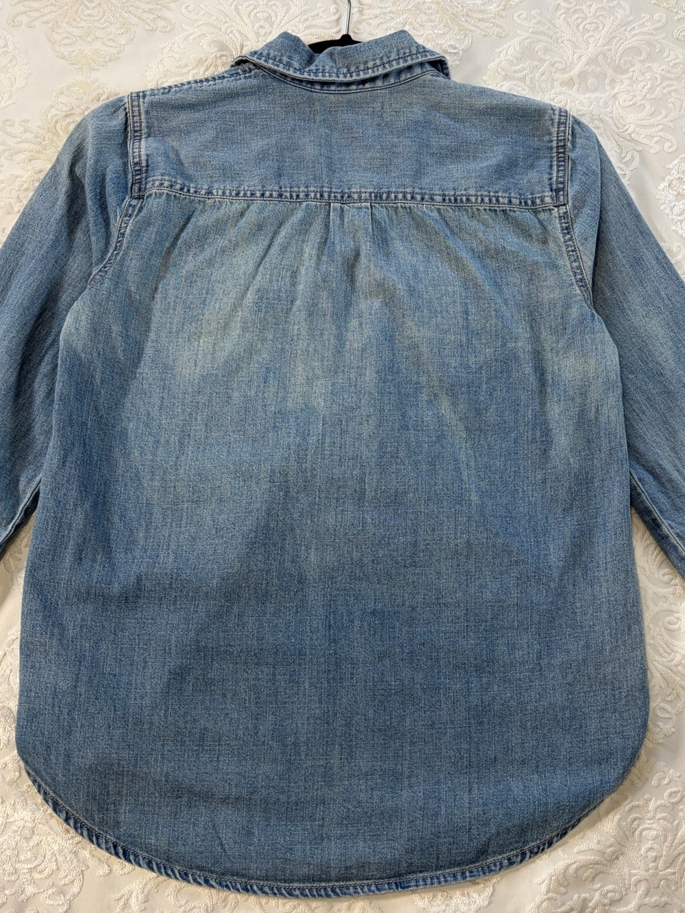Madewell Denim Chambray Popover Half Zip Denim Shirt Light Wash Distressed XS - Picture 5 of 9